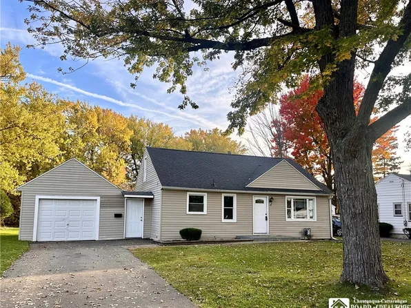 15 Greco Ln, Dunkirk, NY 14048