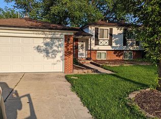 38719 Arcola Dr, Sterling Heights, MI 48312