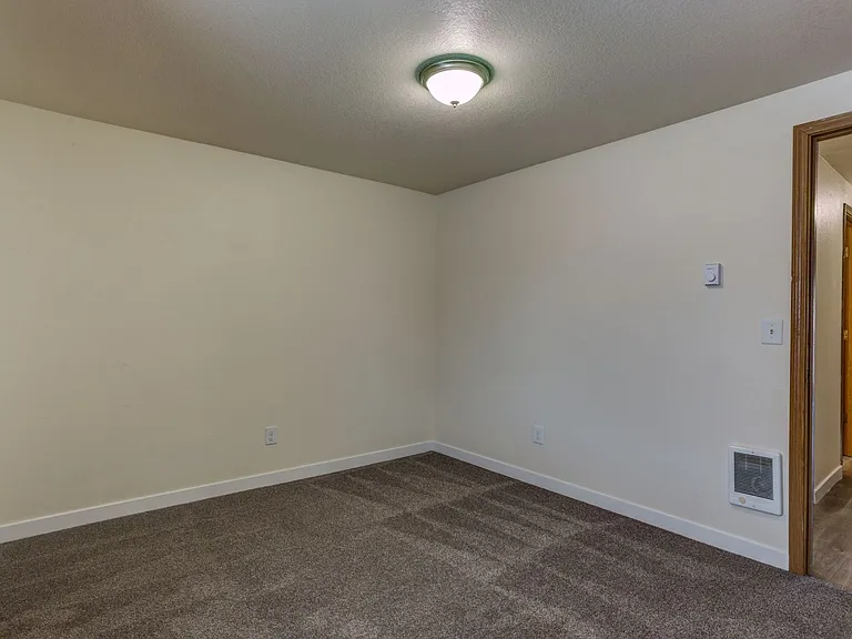 Cascade Village Estacada — Photo 10