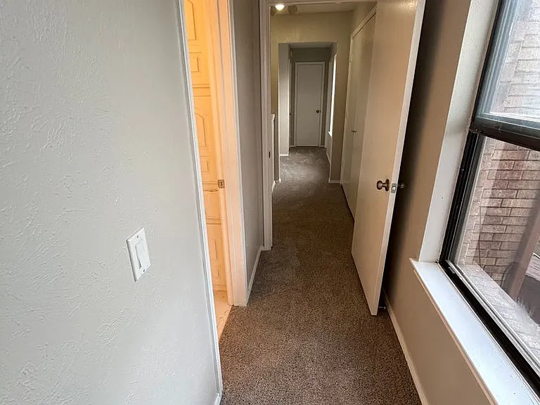 3425 Courtyard Cir — Photo 11