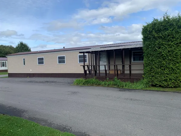 4 Birch Street, Colebrook, NH 03576