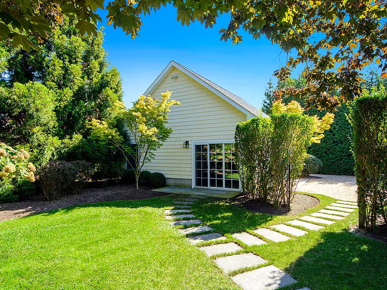 54 Halsey Rd — Photo 18
