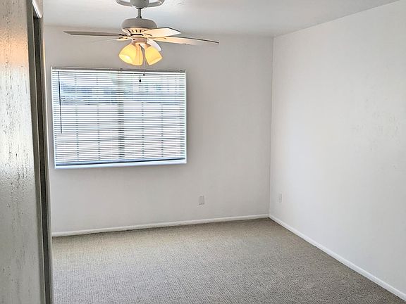 Master Bedroom with en suite bathroom