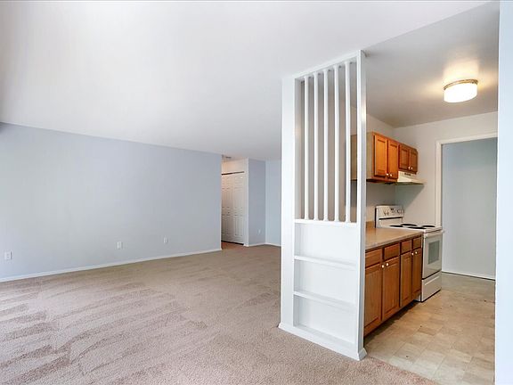 3rd image of 620 6th Ave #11205591