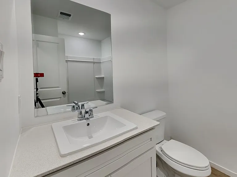 1925 Honey Locust Dr — Photo 13