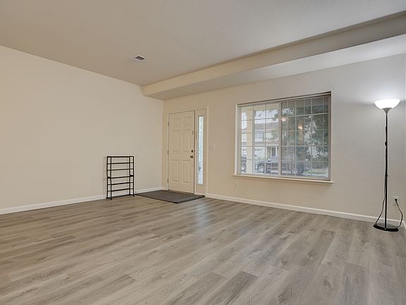 4th image of 5436 Perth Ct