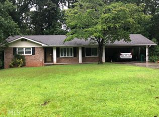 515 Winley Dr, Stone Mountain, GA 30083