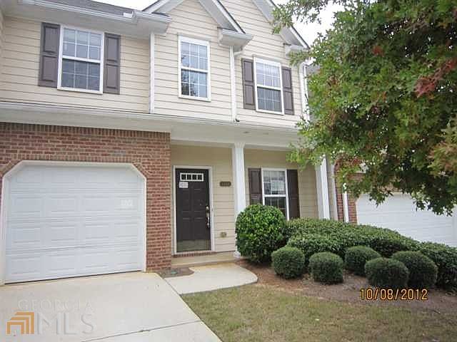 1st image of 2343 Suwanee Pointe Dr