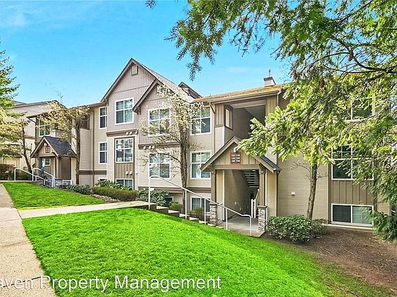 2nd image of 23420 SE Black Nugget Rd Unit F204
