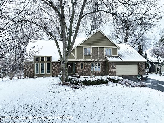 2nd image of 2576 Saranac Ln