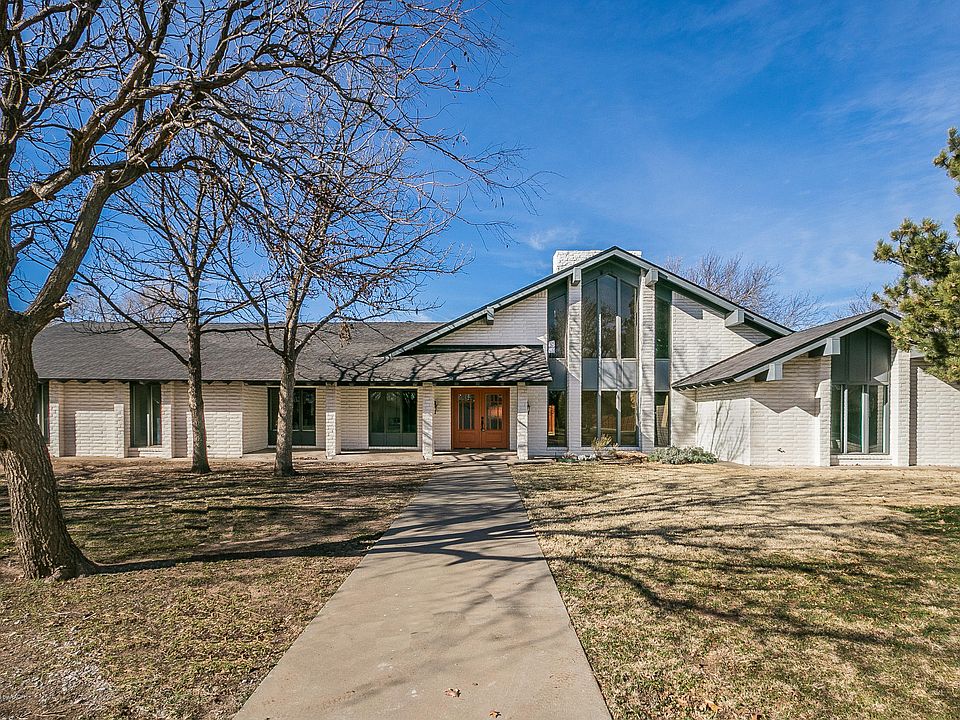 1st image of 133 Liveoak St