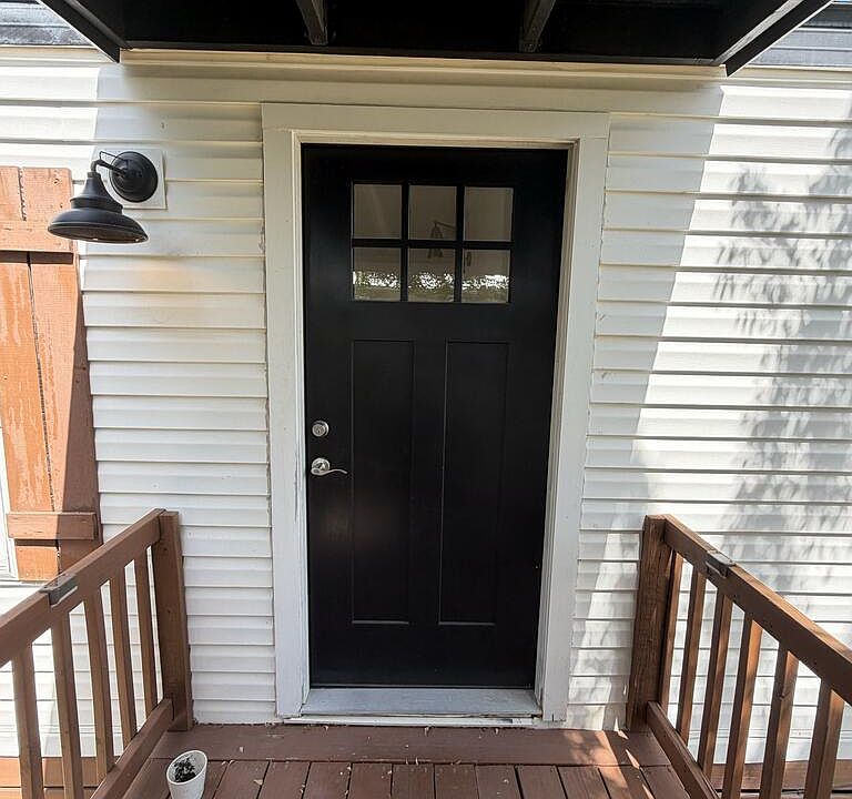 1st image of 1517 Oak Ln