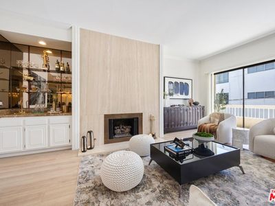 457 N Doheny Dr APT 304, Beverly Hills, CA, 90210