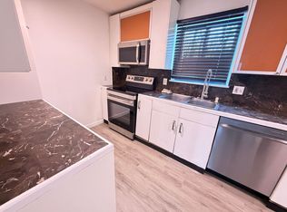 148 High Path Rd, Windsor, CT 06095