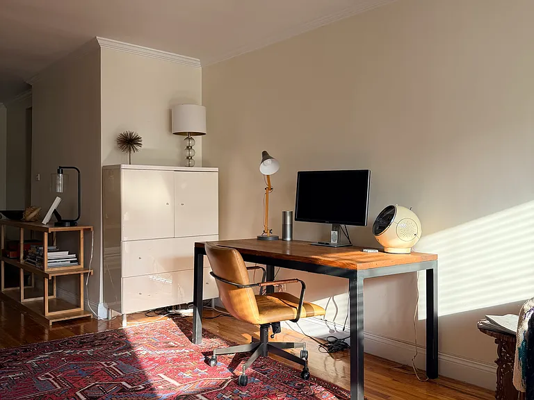 415 Argyle Rd #6R — Photo 10