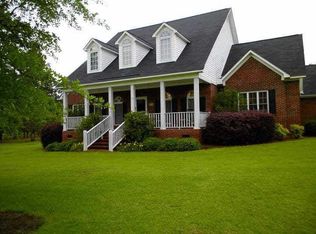 77 Burbage St, Camden, SC 29020