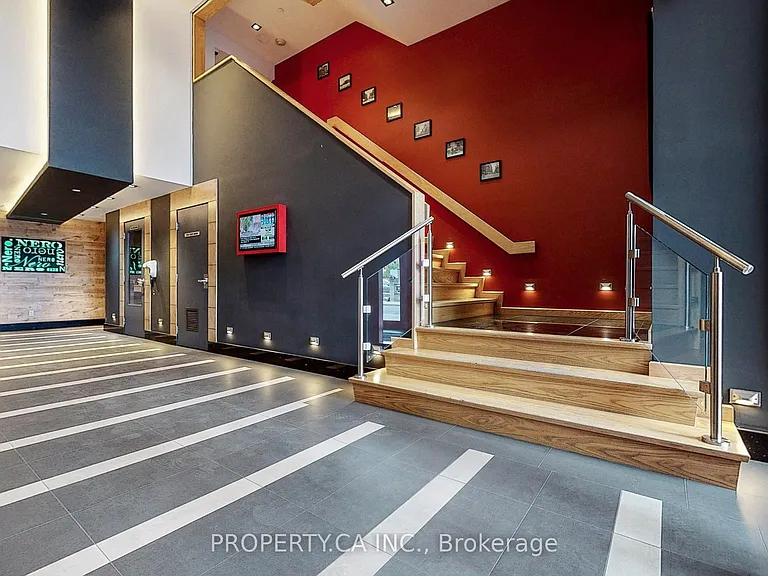 205 Manning Ave #403 — Photo 12