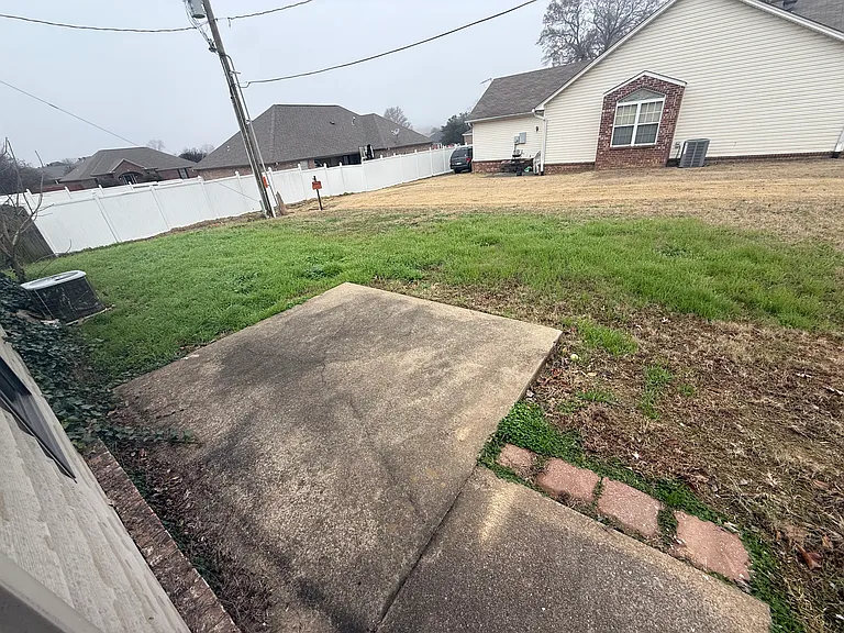 2216 Jonathan Ln — Photo 20