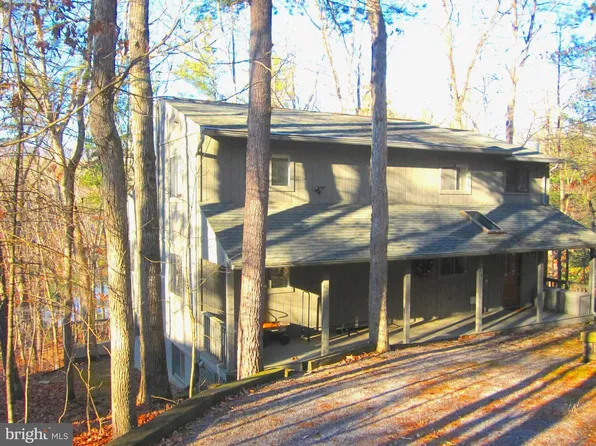 146 Ellis Rd, Basye, VA 22810