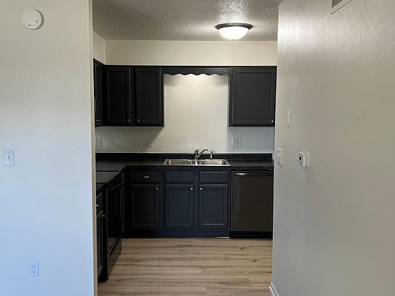 4th image of 415 Mormon Trek Blvd APT 1
