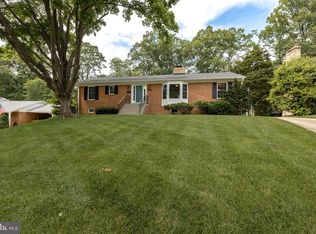 5412 Hopark Dr, Alexandria, VA 22310