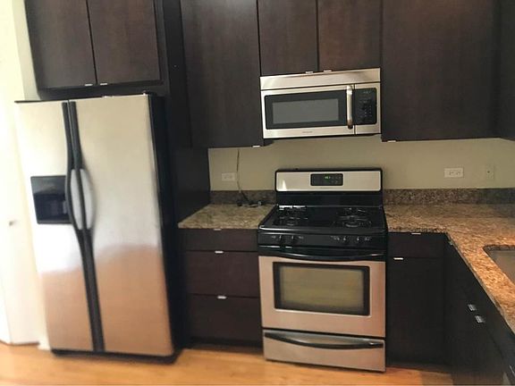 4th image of 37 N Paulina St #38-B4S
