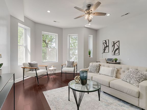 2nd image of 140 W 66th St APT 1F