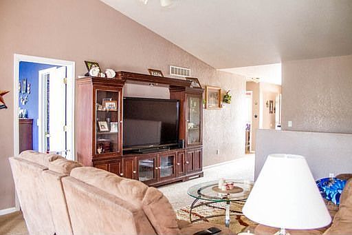 5th image of 1385 Legend Oak Dr