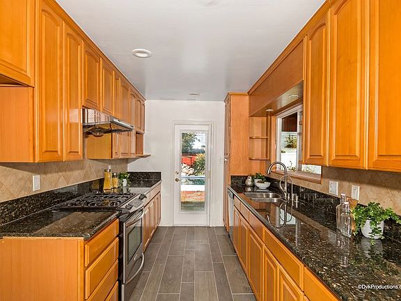 4th image of 5308 Javier St