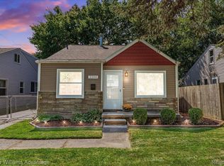2204 Guthrie Ave, Royal Oak, MI 48067