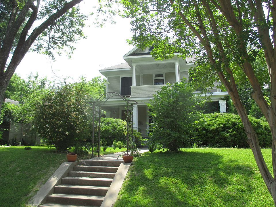 1st image of 2226 Creswell Ave