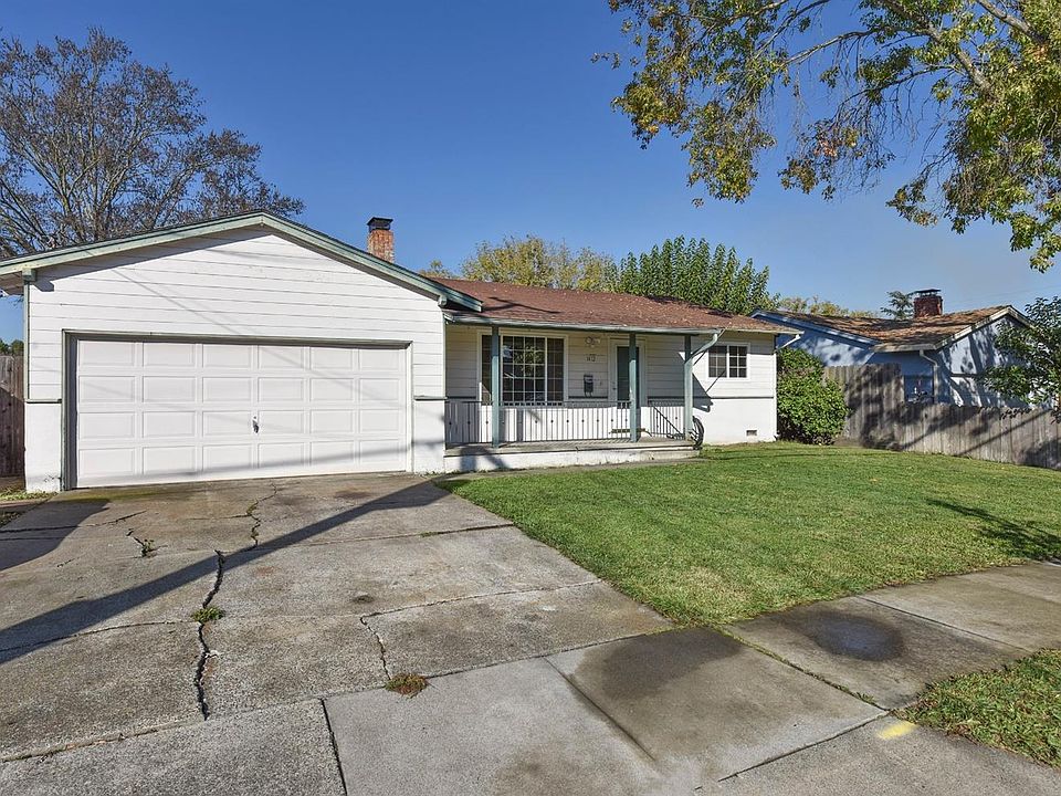 1st image of 1412 Sheridan Dr