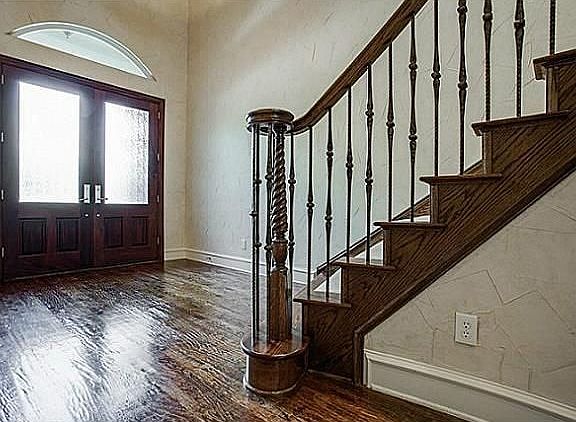 2nd image of 4403 Lena Ln