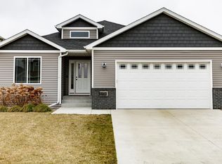 5738 Deb Dr W, West Fargo, ND 58078