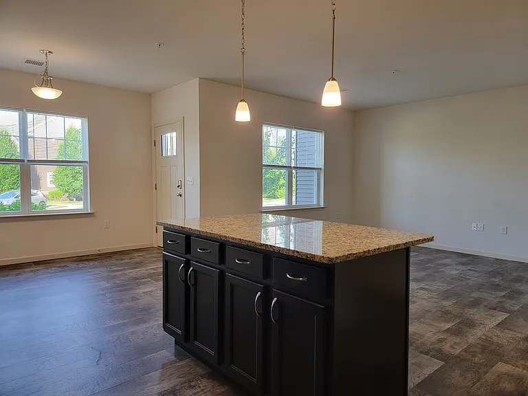 Holly Tree Apartments — Photo 45