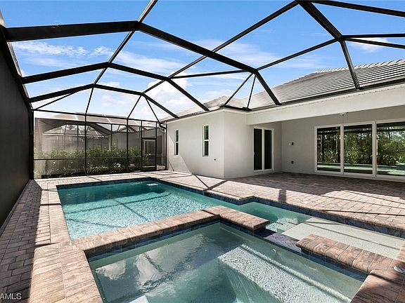 3rd image of 13689 Blue Bay Cir
