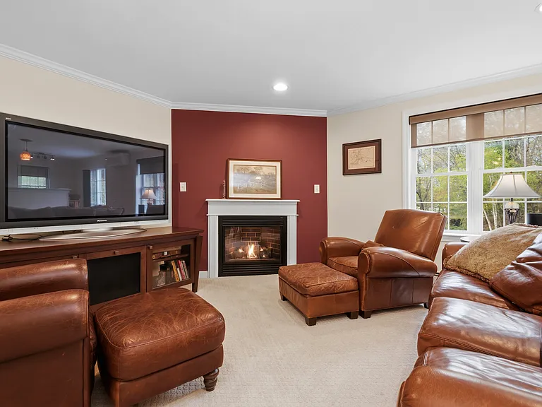 27 Colburn St #27 — Photo 4