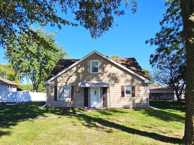 525 Fisher St, Munster, IN, 46321