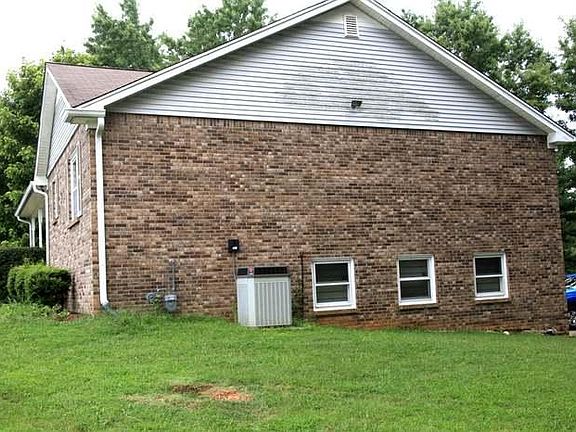 3rd image of 1703 Florence Rd