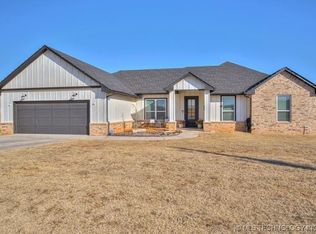 1031 Heritage Hills Dr, Tuttle, OK 73089
