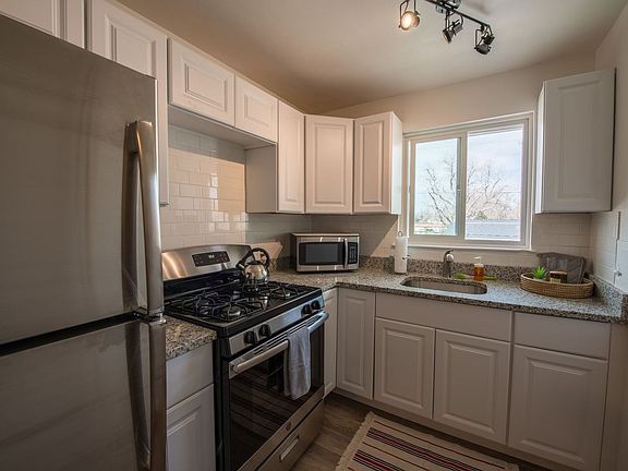 4th image of 1435 N Jersey St #B2