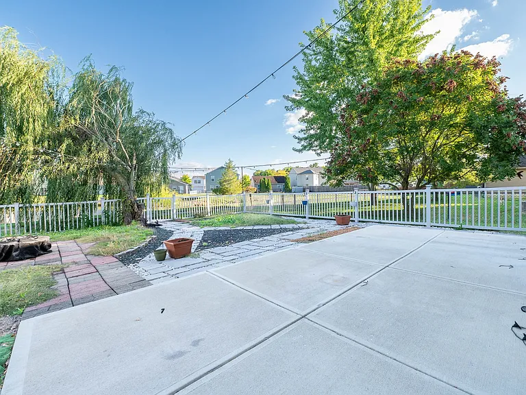 2887 Ludwig Dr — Photo 37
