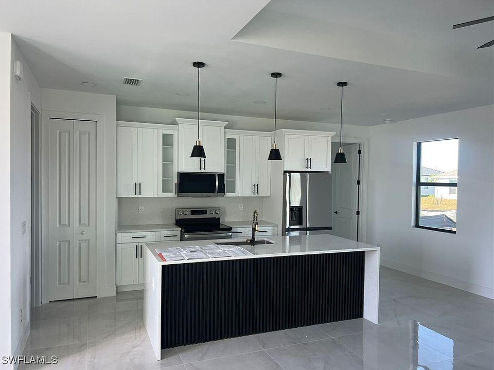 2nd image of 2024 Nelson Rd N