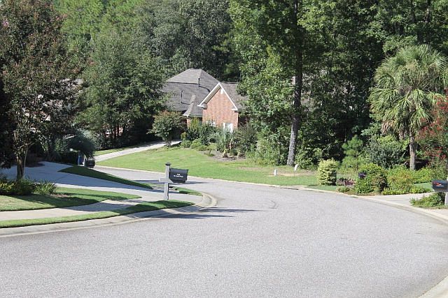 2nd image of 157 Glen Haven Cir