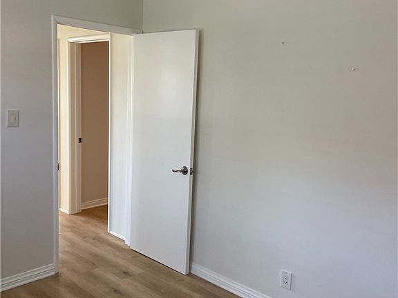 4th image of 4532 Walnut St