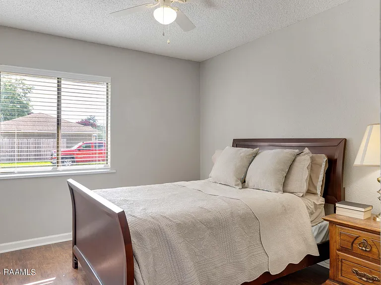 303 Plaza Village Dr — Photo 14