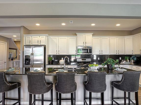 5th image of 503 Woodduck Dr SW