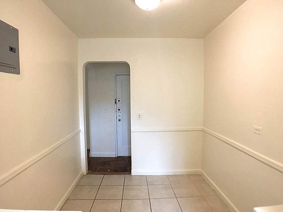 4th image of 140 Van Cortlandt Ave W APT 2J