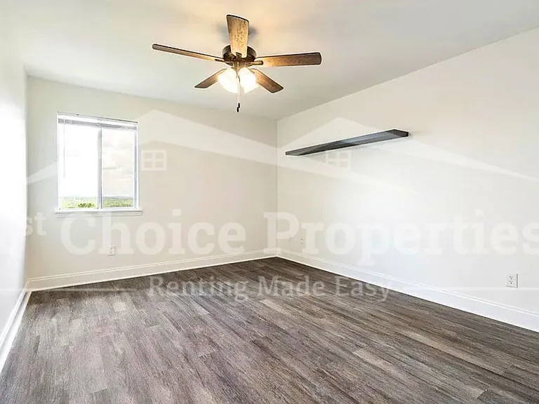 422 Skyview Dr #H — Photo 7