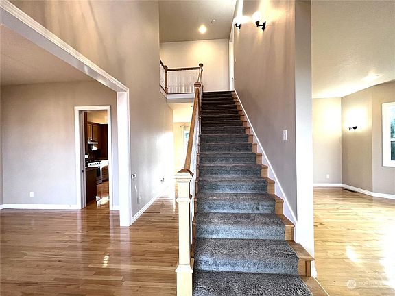 5th image of 176 Salkum Heights Dr
